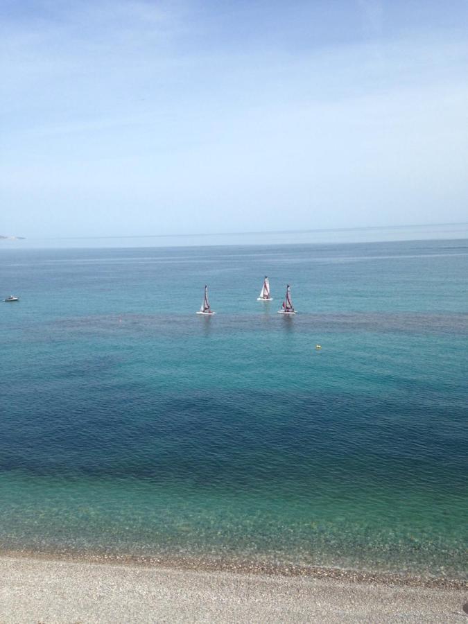 Les Caroubiers Appartement Roquebrune-Cap-Martin Buitenkant foto